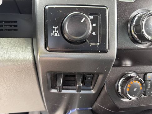 Used 2020 Ford F250 XLT w/ Tremor Off-Road Package AWD/4WD image 25