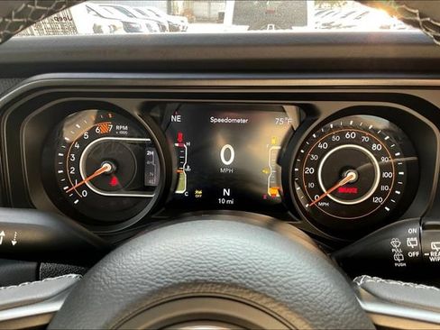 New 2025 Jeep Wrangler Unlimited Rubicon image 19