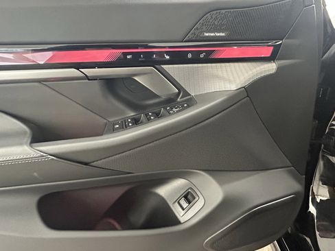 Used 2024 BMW i5 eDrive40i w/ M Sport Package image 24