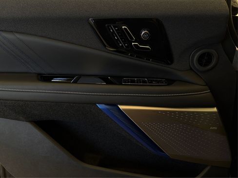 New 2026 Cadillac Optiq V image 20