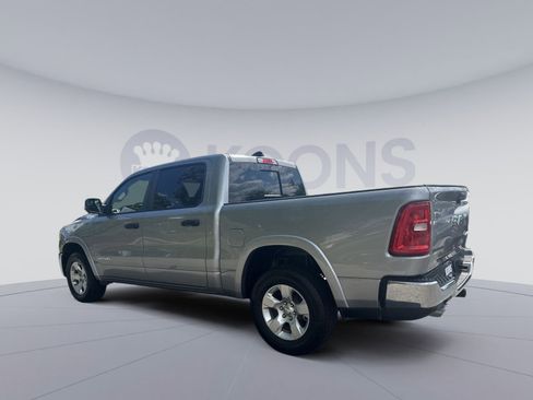 Used 2025 RAM 1500 Big Horn AWD/4WD image 4