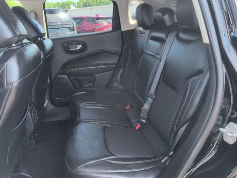 Used 2018 Jeep Compass Latitude w/ Cold Weather Group AWD/4WD image 31