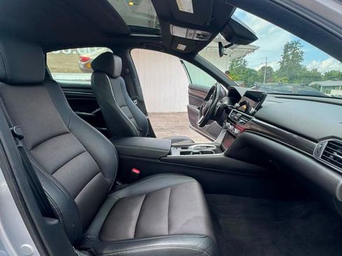 Used 2020 Honda Accord Sport image 28