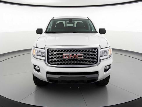 Used 2020 GMC Canyon Denali image 2