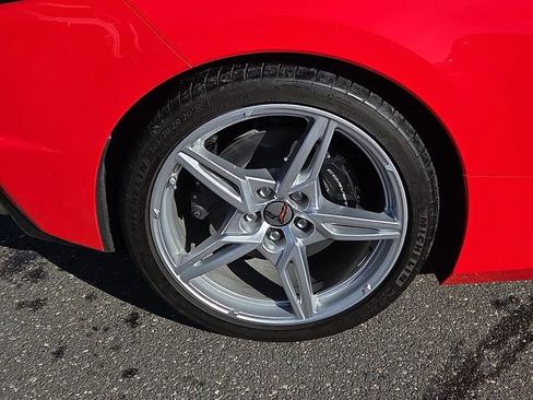 Used 2024 Chevrolet Corvette Stingray Convertible w/ Battery Protection Package image 33