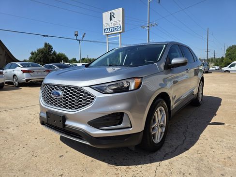 Used 2024 Ford Edge SEL image 3