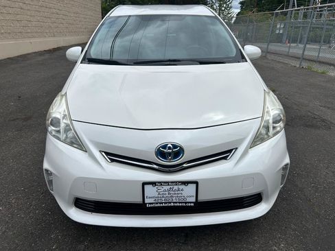Used 2013 Toyota Prius V Three FWD image 2