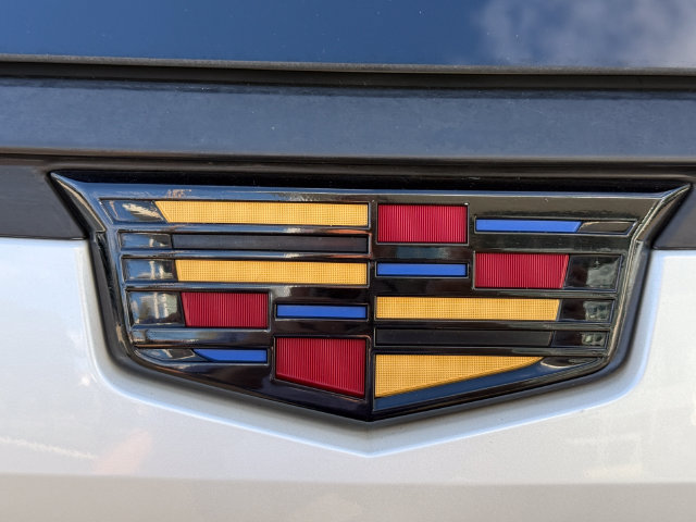 Used 2023 Cadillac Escalade Premium Luxury w/ LPO, Floor Liner Package AWD/4WD image 38