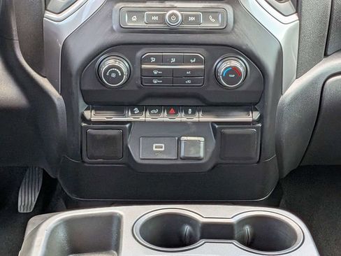Used 2020 Chevrolet Silverado 1500 Custom Trail Boss w/ Custom Convenience Package AWD/4WD image 18
