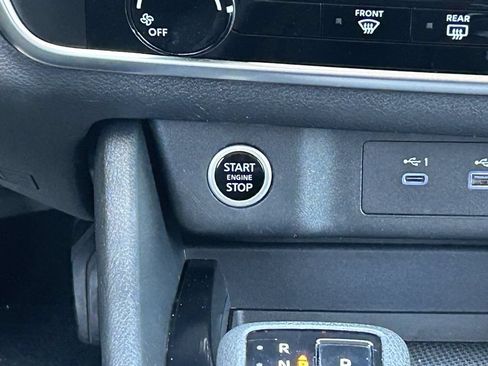 Used 2023 Nissan Rogue S FWD image 18
