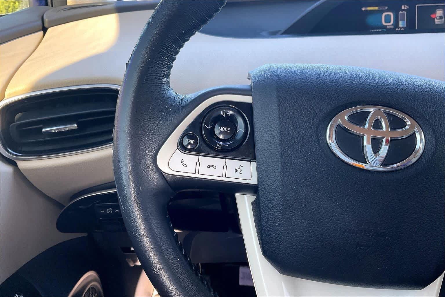 Used 2018 Toyota Prius Three FWD image 24
