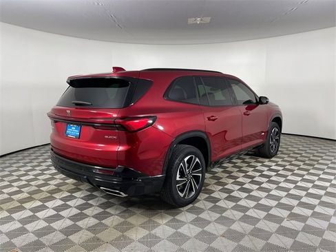 Used 2025 Buick Enclave Sport Touring w/ Super Cruise Package image 22