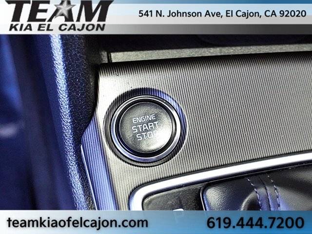 Certified 2026 Kia Sportage EX w/ EX Panorama Roof Package FWD image 35