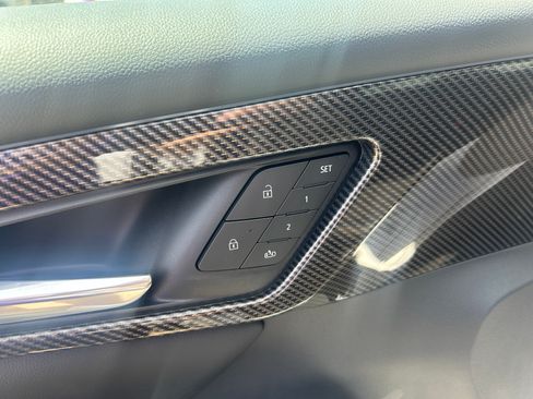 New 2026 Chevrolet Traverse High Country w/ LPO, Floor Liner Package AWD/4WD image 12