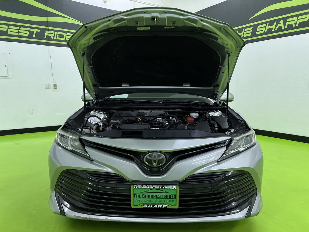 Used 2019 Toyota Camry LE FWD image 4