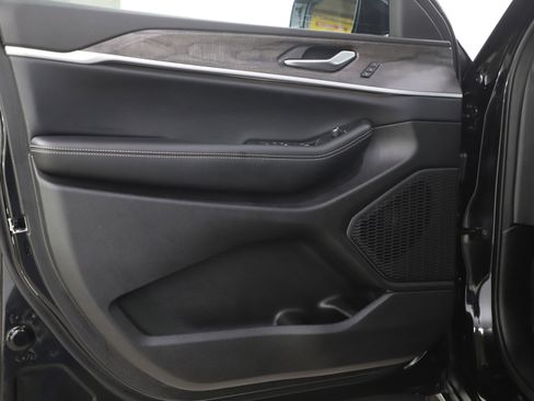 Used 2025 Jeep Grand Cherokee L Limited w/ Trailer Tow Package image 21