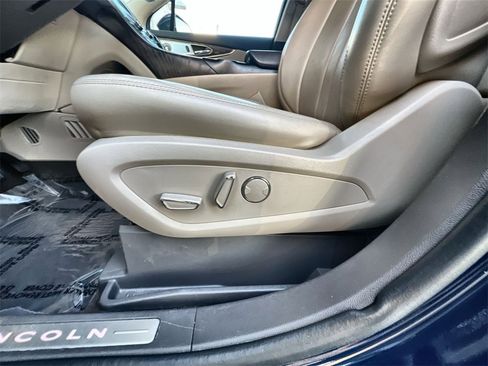 Used 2019 Lincoln Nautilus Reserve w/ Ultimate Package image 14