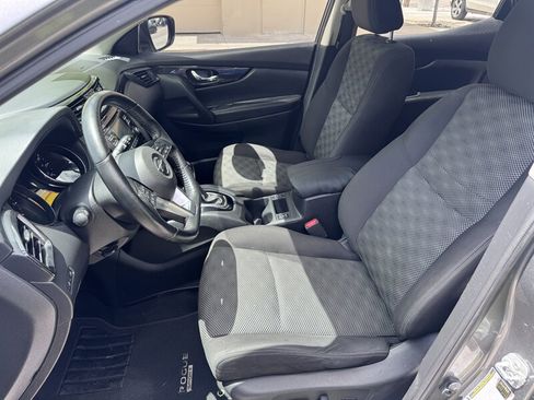 Used 2017 Nissan Rogue Sport SV w/ SV All-Weather Package image 14