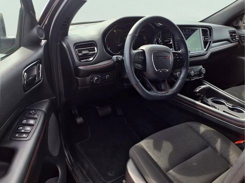 Used 2025 Dodge Durango GT AWD/4WD image 8