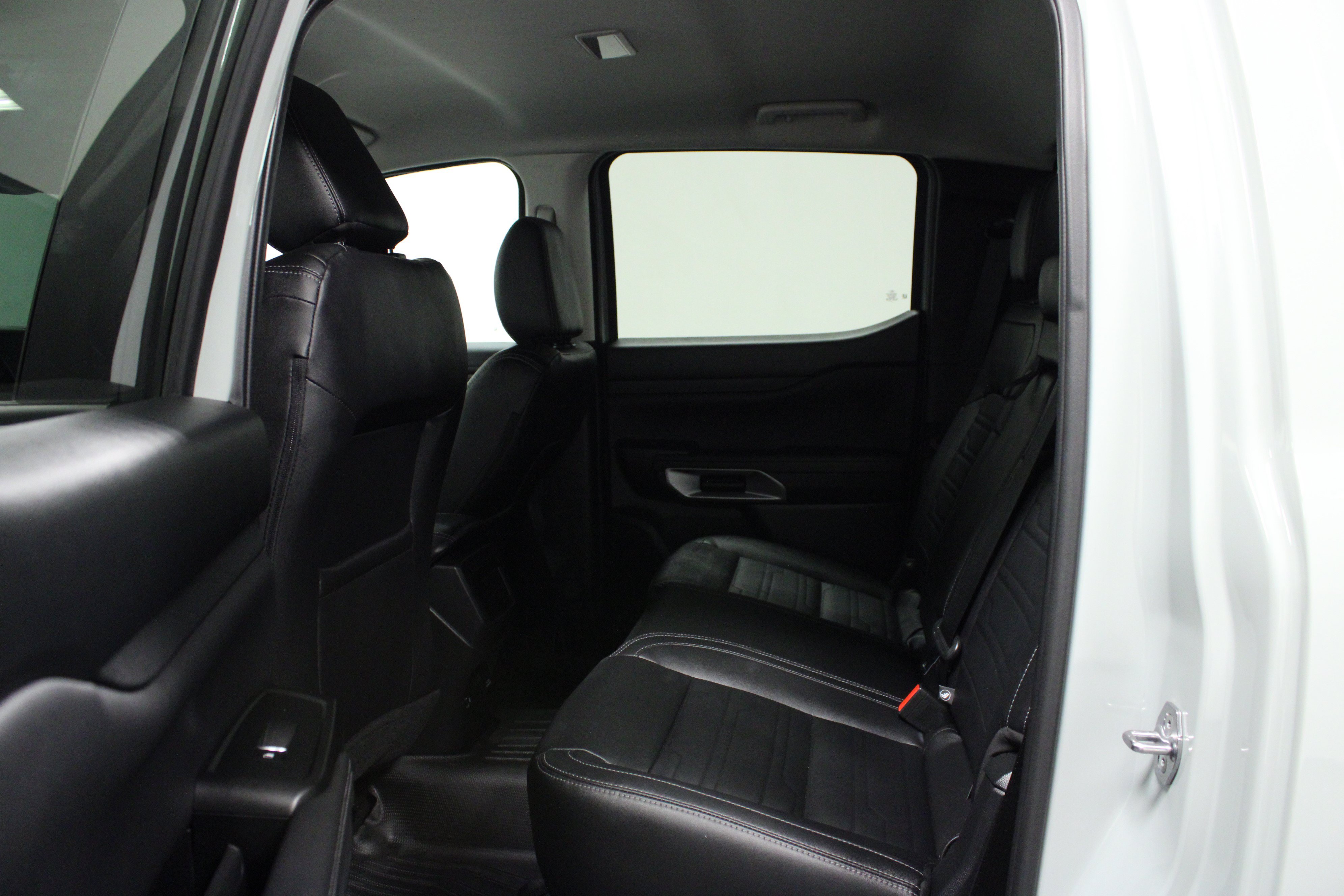 Used 2024 Ford Ranger Lariat w/ FX4 Off-Road Package AWD/4WD image 14