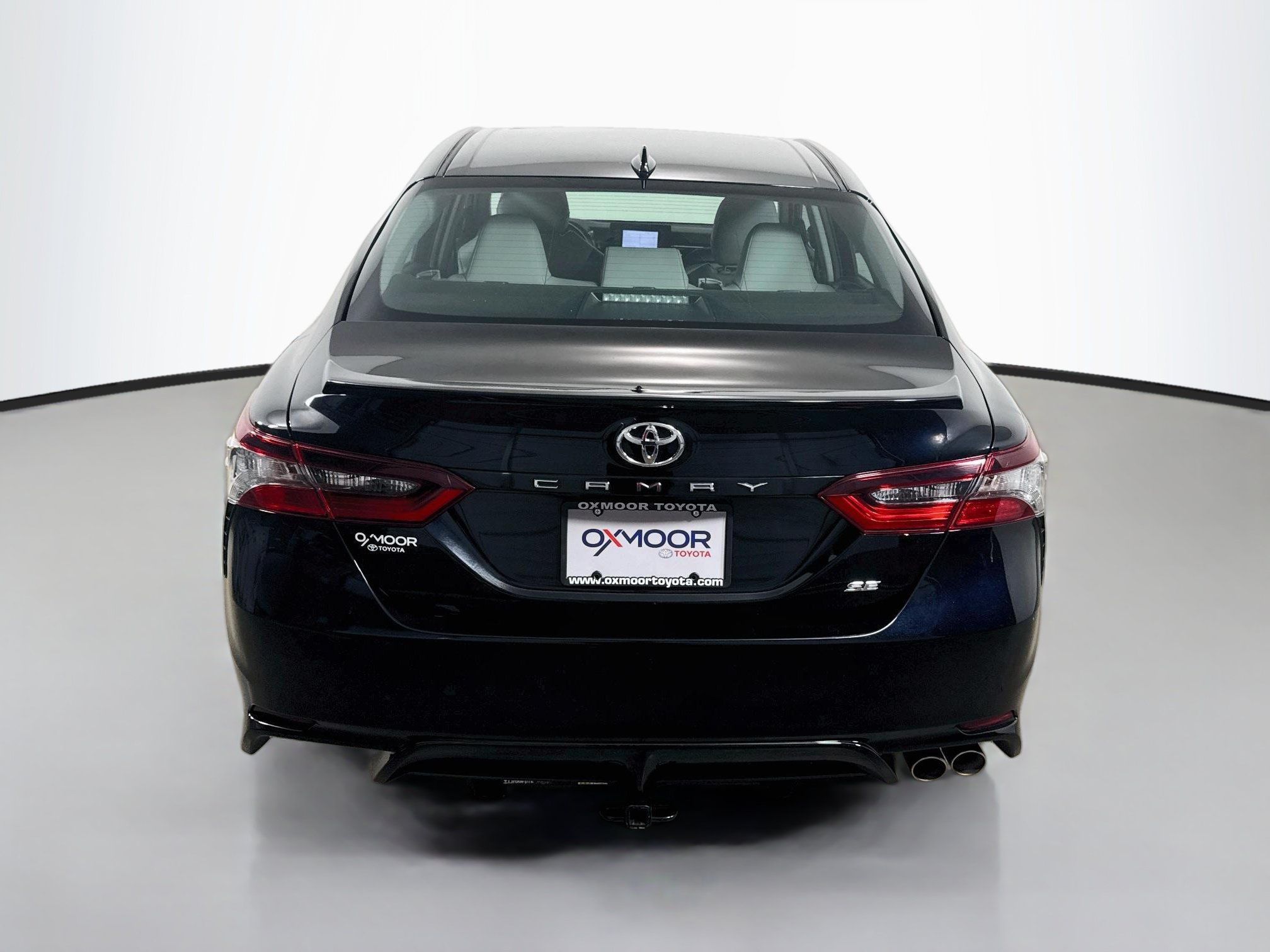 Used 2021 Toyota Camry SE FWD image 6