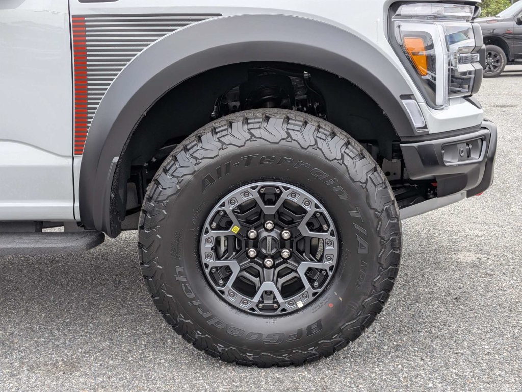 New 2026 Ford F150 Raptor w/ Equipment Group 803A Raptor R AWD/4WD image 11