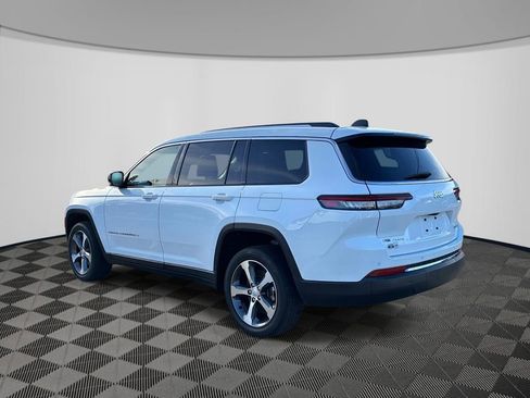 Used 2023 Jeep Grand Cherokee L Limited AWD/4WD image 5