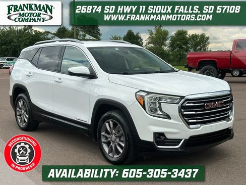 Used 2023 GMC Terrain SLT AWD/4WD image 1