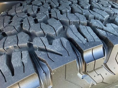 Used 2025 Jeep Wrangler Unlimited Rubicon image 10