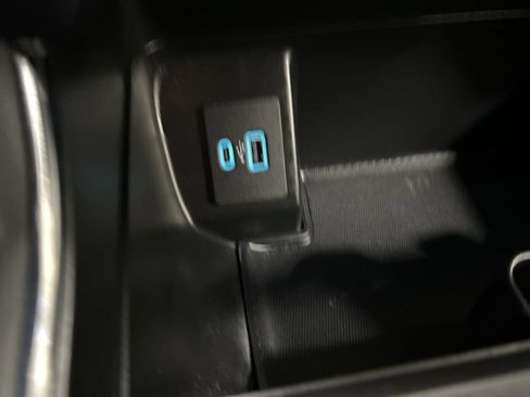 Certified 2021 Ford F150 XLT w/ Equipment Group 302A High image 28