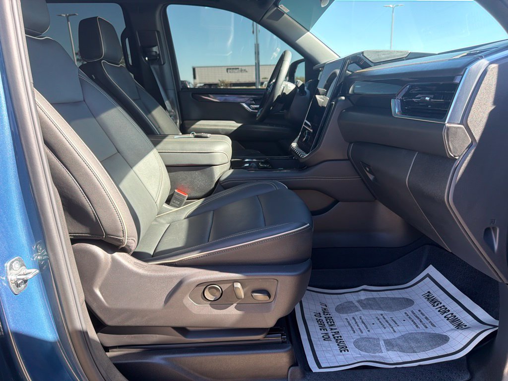 Used 2026 GMC Yukon Elevation AWD/4WD image 33
