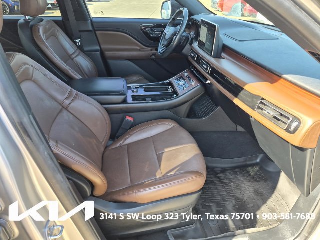 Used 2021 Lincoln Aviator Reserve w/ Elements Package Plus RWD image 10