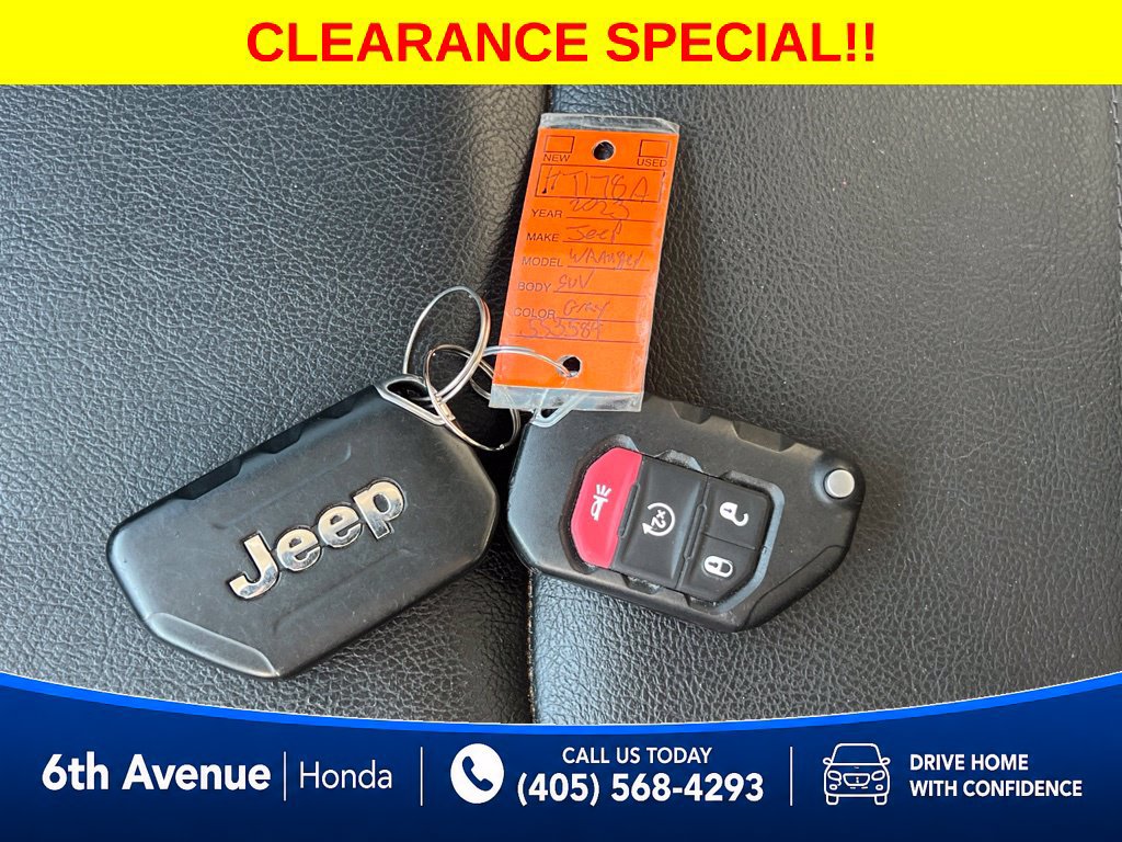 Used 2023 Jeep Wrangler Unlimited Sahara w/ Cold Weather Group AWD/4WD image 23