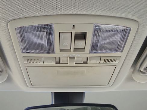 Used 2012 MAZDA CX-9 Grand Touring w/ Moonroof & Bose Audio Pkg FWD image 12