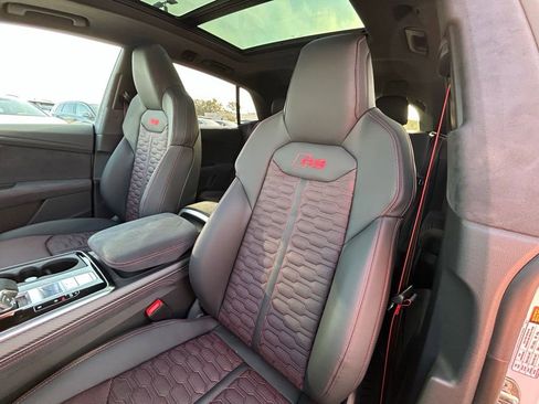 New 2026 Audi RS Q8 performance image 18