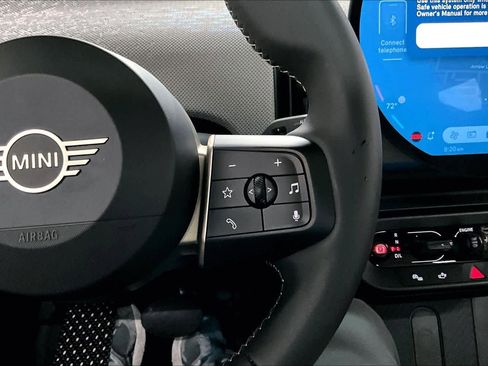 Certified 2025 MINI Cooper S image 21