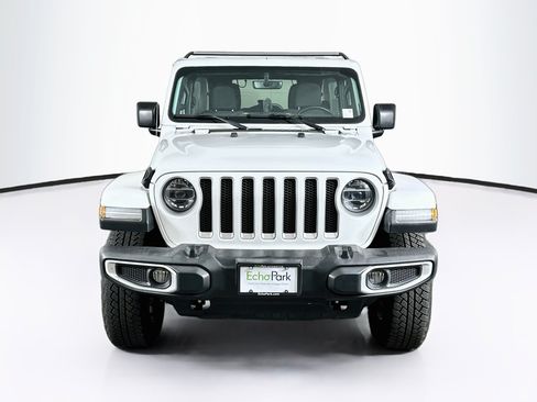 Used 2020 Jeep Wrangler Unlimited Sahara AWD/4WD image 2