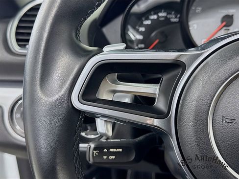 Used 2018 Porsche 718 Boxster S image 13