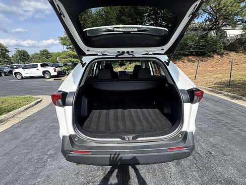 Certified 2025 Toyota RAV4 XLE AWD/4WD image 21