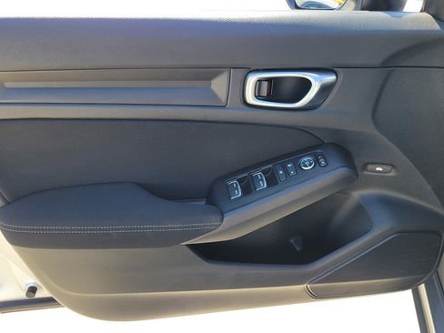 Used 2023 Honda Civic Sport image 19