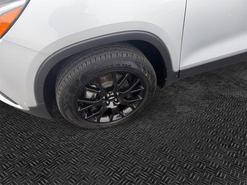 Certified 2022 Chevrolet Trax LT w/ Driver Confidence Package image 11