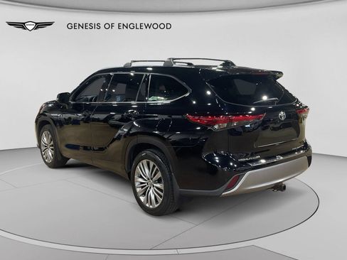 Used 2021 Toyota Highlander Platinum AWD/4WD image 10