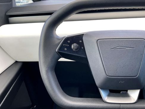 Used 2024 Tesla Cybertruck AWD Crew Cab image 24