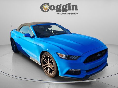 Used 2017 Ford Mustang Premium image 5