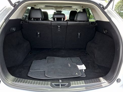 Used 2018 MAZDA CX-5 Touring w/ Preferred Equipment Package FWD image 28
