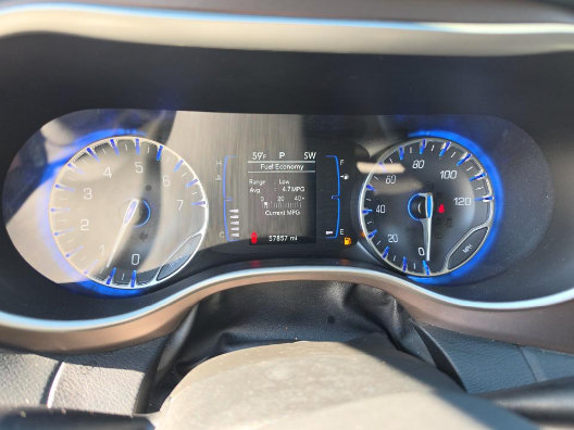 Used 2023 Chrysler Voyager LX FWD image 6