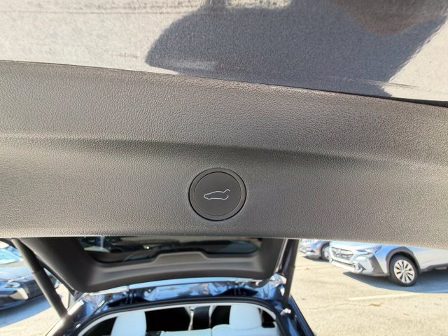 Used 2023 Tesla Model Y Long Range AWD/4WD image 20