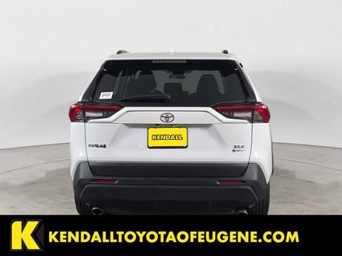 Used 2025 Toyota RAV4 XLE AWD/4WD image 6