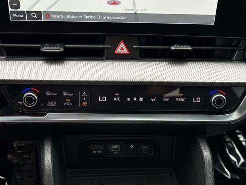 Used 2023 Kia Sportage SX AWD/4WD image 7