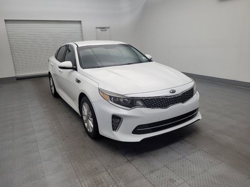 Used 2018 Kia Optima S image 13